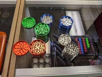 JB Hawks Discount Tobacco and Vape