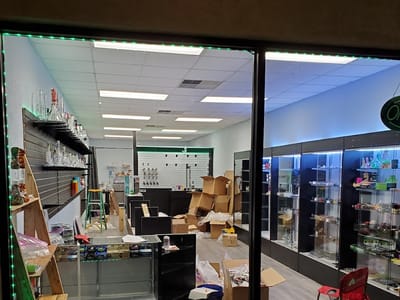 JJ's Smoke N Vape Shop