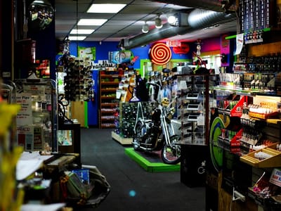 Knuckleheads CBD & Vapes