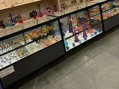 L&A Tobacco & Vape Shop Inc