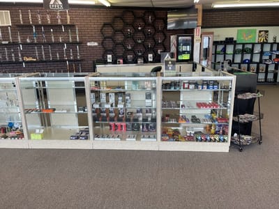 Let-R-Rip Smoke Shop