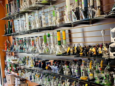 Love n Peace Smoke & vape shop