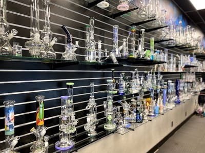 Mad Hatter Smoke and Kava