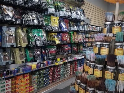 Market Smoke Shop Plus