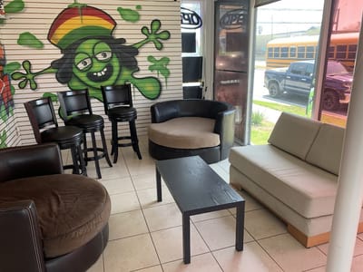 Marleys House Vape & Smoke Shop At Park