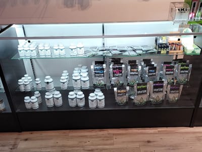 Mary Jane's CBD Dispensary - Smoke & Vape Shop Pooler