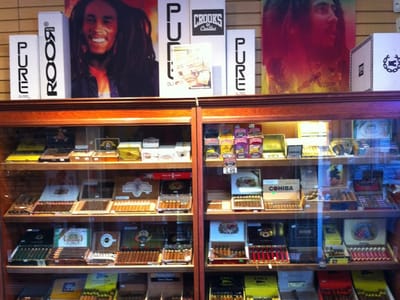 Mike's Smoke Shop& Vape In Palm Desert