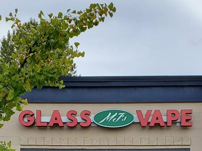 MJ's Glass & Vape