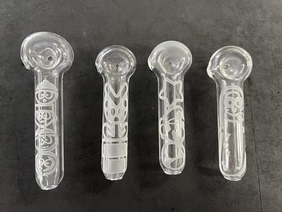 MR.KITE SMOKE SHOP Delta 8 Vape Pipes Kratom