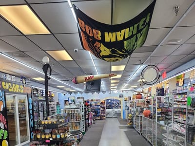 Mr. Puffers Tobacco And Vape