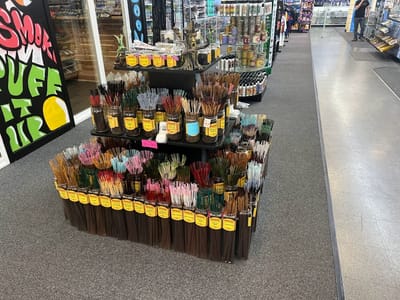 Mr. Puffers Tobacco And Vape