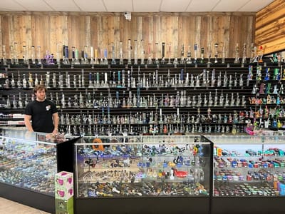 Mr Smoke shop Corpus Christi 2 | Vape | CBD | Disposables | Hookah | Delta 8 | Kratom | Delta 9 Elf Bar Esco Bars delta 10