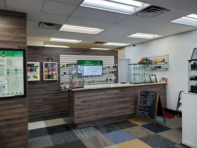 Mukwonago CBD And Wellness Delta-8 THC CBD Dispensary Vape