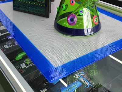 Neon Leaf Smoke Shop