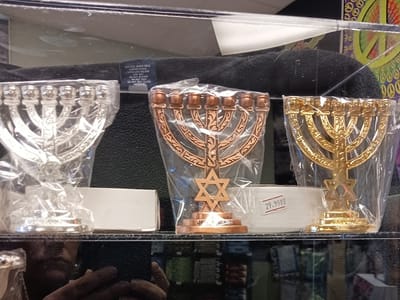 Niles Smoke Shop LLC