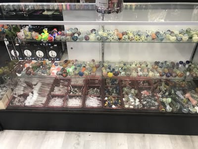 Oriana Tobacco & Vapor Smoke Shop