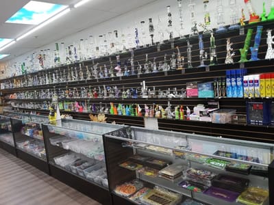 Pendulum Smoke Shop