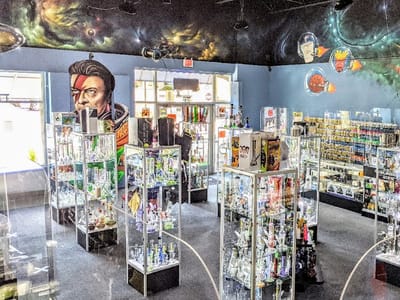 PPV Pipes Papes & Vapes