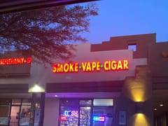R & M Smoke Vape Cigar Shop