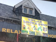 Relax Smoke Shop 2
