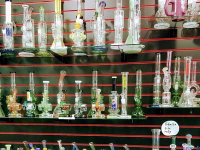Ronnie's Huff & Puff Smoke Shop