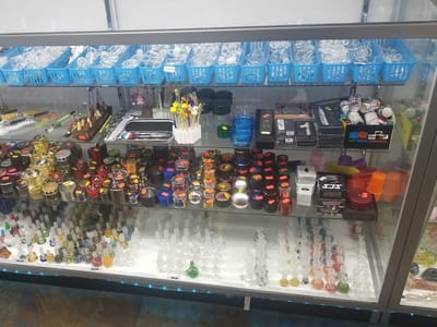 Royal Smoke and Vape