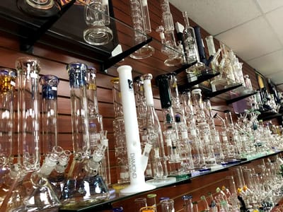 Royal Smoke and Vape