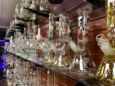 Royal Smoke and Vape