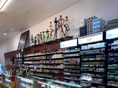 RT 76 Tobacco & Vape