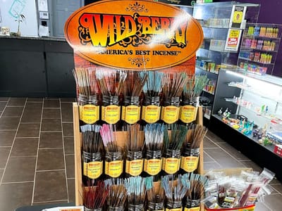 Sam's Paradise Vape, CBD, Smoke, Kratom and hemp