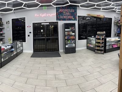 Sky High Smoke & Vape