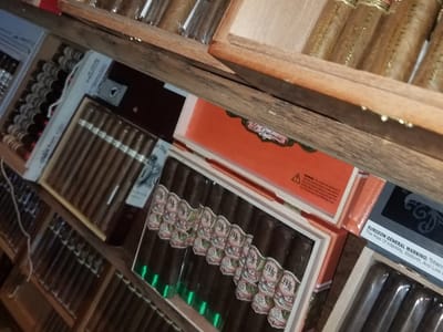 Smocala Smoke & Vape