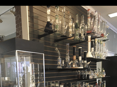 Smoke House Market -Downtown Nashville's Best Vape store (Vapes, Cbd, Kratom, Beer)