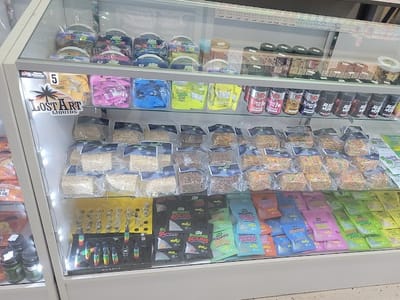 Smoke House Tobacco & Vapes