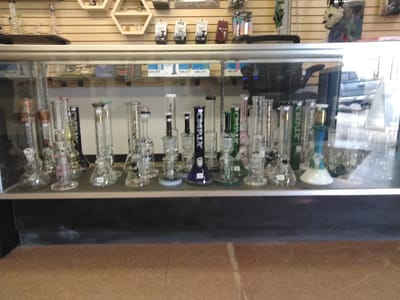 Smoke Loud Gift Shop Pipes, Bongs, Disposable Vapes, Vapes, CBD, Vape Juice, Smoking accessories