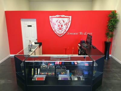 Smoke To Live Blanco Vapor shop