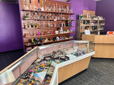 Smoke Tokz Lawrence Smoke and Vape Shop