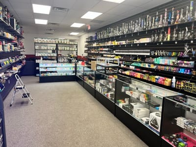 Smoke Tokz Lees Summit Smoke and Vape Shop 2