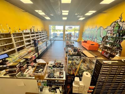 Smoke Tokz Olathe | K-7 Highway