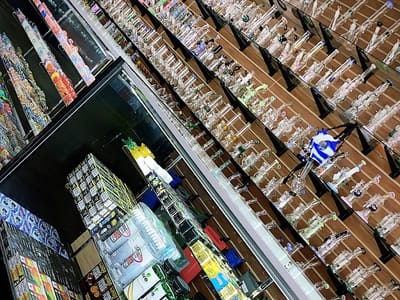 Smokers Paradise North