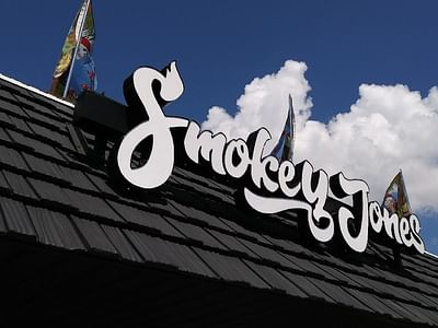 Smokey Jones Smoke & Vape Shop