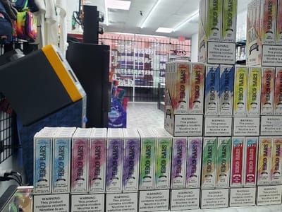 Smokey Smoke Shop | Vape | CBD | Disposables | Hookah | Delta8 /9/10 THC | HHC | Kratom | Cigars