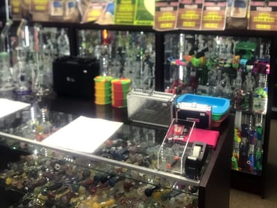 Smokin' Bear Tobacco-Vape-Glass