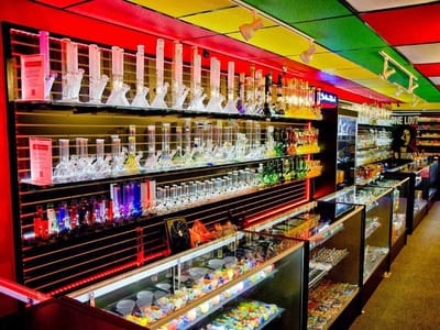Smoking Section Smoke-Vape-CBD