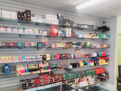 Smooth leaf tobacco ( Smoke Shop + Vape shop....)