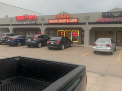 STAXX Smoke and Vape Shop