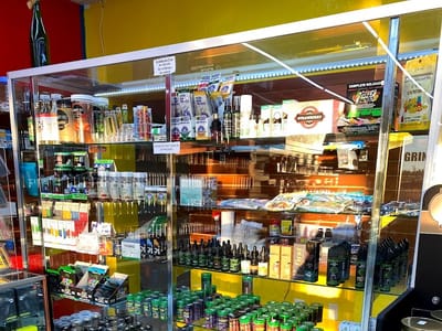 Still Smokin Smoke Shop & Vape Bar & CBD & Kratom