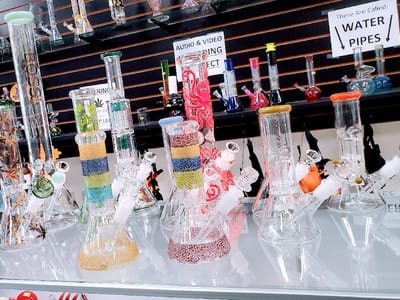 The Bizarre Bazaar Smoke & Vape