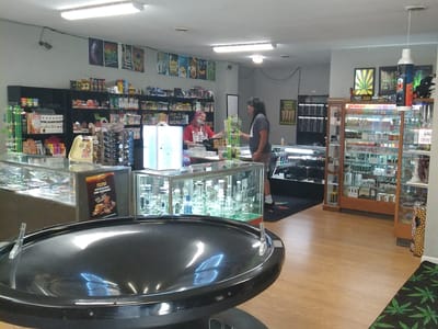 The Dugout CBD, Vape, Smoke shop
