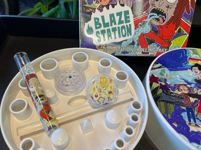 The Glass Market Smoke & Vape